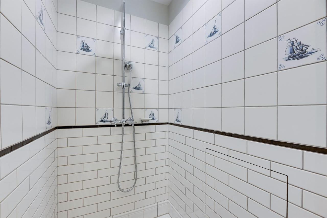Historical Townhouse By Blue Mandarin Apartment กดัญสก์ ภายนอก รูปภาพ