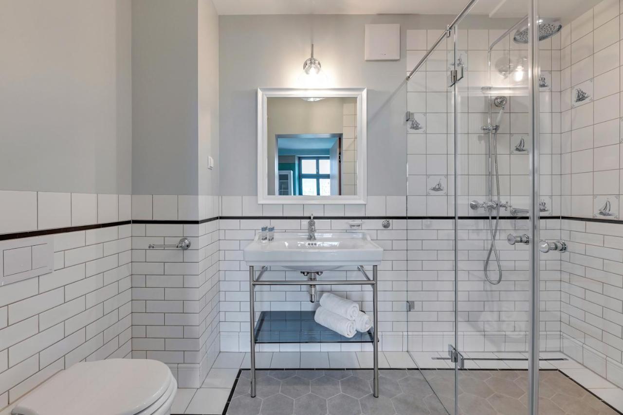 Historical Townhouse By Blue Mandarin Apartment กดัญสก์ ภายนอก รูปภาพ